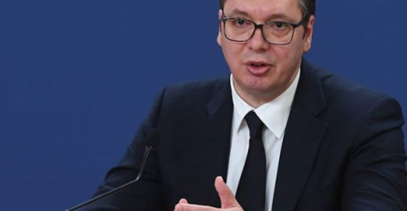 VUČIĆ SA SINOM DANILOM NAKON DUGO VREMENA: Objavio njihovu zajedničku sliku, SVI GLEDAJU U JEDAN DETALJ