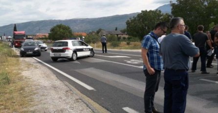 MOSTAR Trojka upala na pumpu, jedan koristio oružje