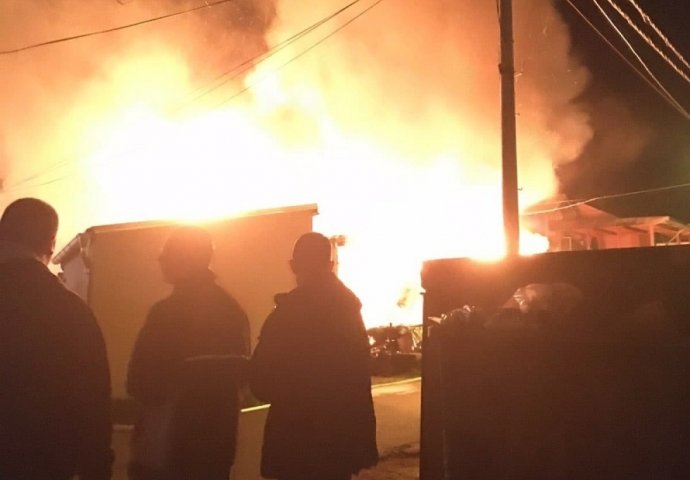 ODJEKIVALI JAUCI U 4 JUTROS, ZADESILA IH TEŠKA TRAGEDIJA: Ima mrtvih