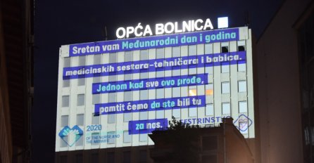 Medicinskim sestrama i tehničarima zahvalnica na fasadi Opće bolnice u Sarajevu