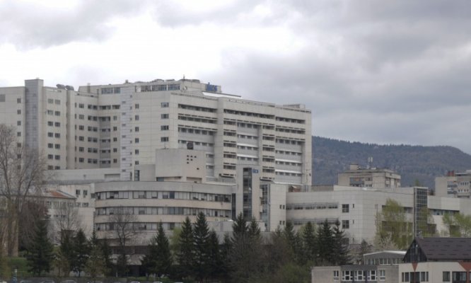 ukcs-kcus-klinicki-centar-042020