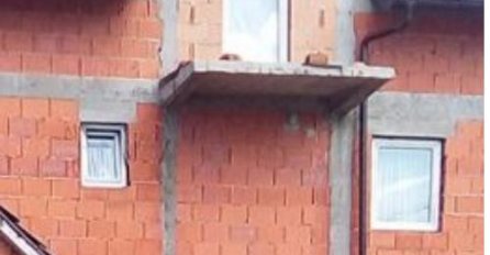 VIDITE LI ŠTA JE ČUDNO NA OVOJ KUĆI IZ BIH? Kad skontate valjat ćete se od smijeha! Ko je kriv - alkohol ili arhitekta?