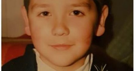 NEMA ŠANSE DA POGODITE KO JE DJEČAK SA SLIKE: Mladi srpski pjevač za kojim lude sve žene, ZNATE LI?