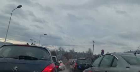 Saobraćaj jutros na bh. cestama odvija se po vlažnom i mokrom kolovozu