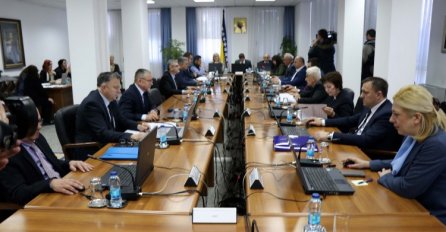 Počeo sastanak HDZ-a i SDA sa ambasadorima u Mostaru