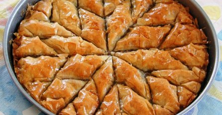 NE PRETJERUJTE DANAS: Znate li koliko kalorija ima jedna baklava?