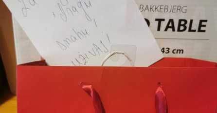 ZA BAJRAM IMAMO OBIČAJ DA DAJEMO POKLONE, A OVE GODINE MI JE SVERKVA OVO POSLALA: Crvena kesa, a kad sam otvorila počela SAM PLAKATI OD MUKE, KAKAV JE OVO MONSTRUM OD ŽENE?!