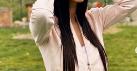 BOGDANA USLKANA NA ULICI SA STOMAKOM DO ZUBA, svi u čudu gledaju šta radi A SAMO ŠTO NIJE RODILA (FOTO)