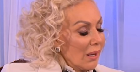 LEPA BRENA PRVI PUT POKAZALA OVAJ DIO TIJELA: Uvijek ga krije od medija, a sad je PROCURILA SLIKA, OPA! (FOTO)