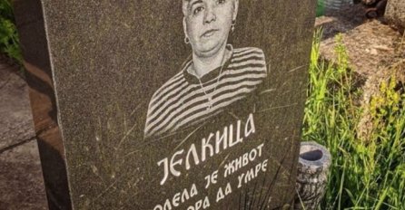 NADGROBNI SPOMENIK OD KOJEG IDU SUZE NA OČI: Kad vidite donji dio slike SVE ĆE VAM BITI JASNO