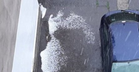 STRAŠNO NEVRIJEME TUTNJI DRŽAVOM, SVE JE UNIŠTENO: Padao grad veličine JAJETA, EVO GDJE JE NAJKRITIČNIJE (VIDEO)