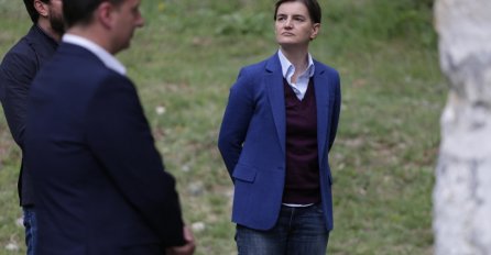 OVO JE MAJKA ANE BRNABIĆ, CIJELA NACIJA U ŠOKU: Pogledajte kako izgleda žena koja je rodila premijerku Srbije, OČI ĆE VAM STATI
