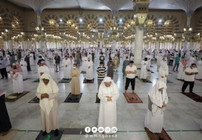 Nakon više od 70 dana ponovo otvorena Poslanikova džamija