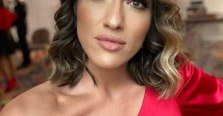 KAO DA JE UPALA U TEGLU NUTELLE, SMIJE JOJ SE CIJELI SVIJET: Pogledajte kako se HANA bori protiv rasizma, BLAM GODINE!