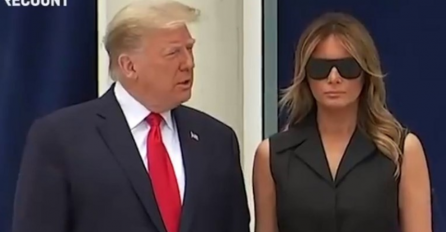 TRUMP TRAŽIO OD MELANIJE DA SE NASMIJE: Zbog njene reakcije svi DIJELE OVAJ VIDEO, EVO ŠTA JE URADILA (VIDEO)