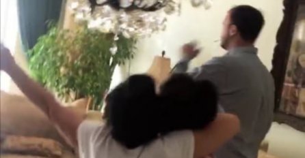 BOGDANINA SESTRA U ZAGRLJAJU SA BUDUĆOM SVEKRVOM: Stigla i GOCA BOŽINOVSKA U VILU, pogledajte kako se obukla (FOTO)