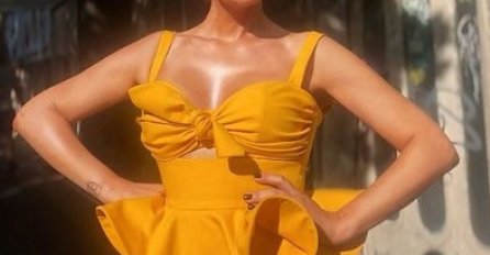 PROCURIO VIDEO ANE NIKOLIĆ: Bujno poprsje u prvom planu, a onda je kamera otkrila DETALJ koji je svima zapeo za oko 