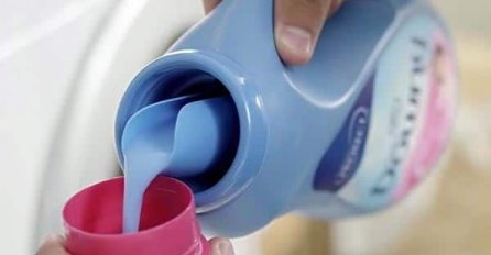 STAVITE OMEKŠIVAČ, ALI ODJEĆA OPET NE MIRIŠE: Ovu grešku svi prave, SAMO OVAKO ĆE VAM ODJEĆA MIRISATI SEDMICAMA 