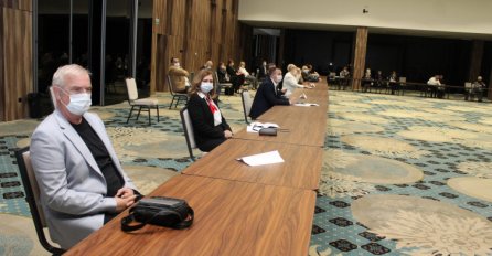 Mandić: U prvom valu smo izbjegli crni scenarij, ali ništa još nije gotovo