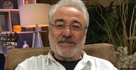 DOKTORU NESTOROVIĆU STIGLA BIZARNA SMS PORUKA: Tiče se Vučića, KAD JE OVO VIDIO PREBLIJEDIO U MOMENTU!