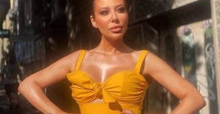 SMRŠALA 50 KILOGRAMA, OVO JE DIJETA ANE NIKOLIĆ: Čim ujutro ustane POPIJE OVO, a evo šta jede! 