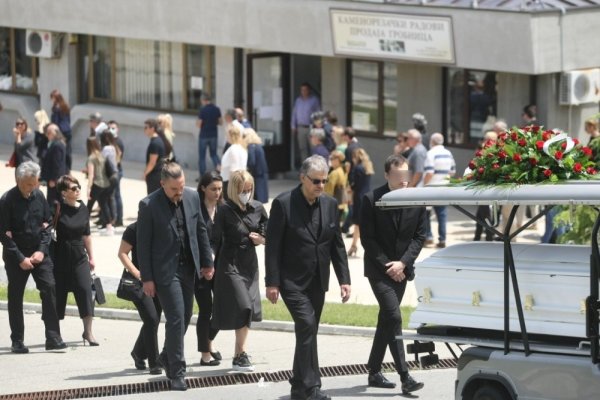 thumbnail-4u0a6307-censored-1000x0