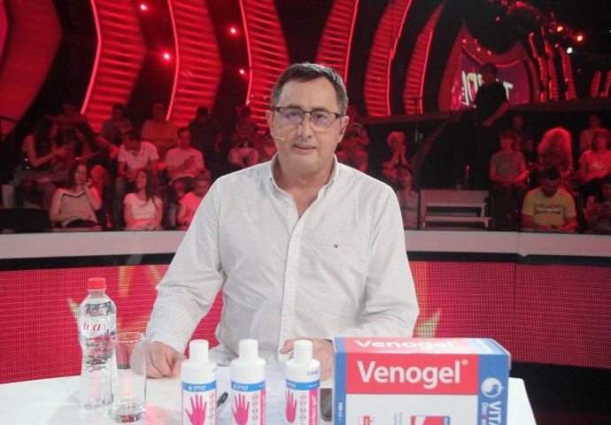 SUPRUGA VOJE NEDELJKOVIĆA OD NJEGA JE MLAĐA ČAK 18 GODINA: Ona je ljekar, a kad se skine u bikini, SVIMA OČI STANU, EVO KAKVU ŽENU VODITELJ IMA