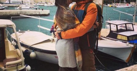 UMRLA JE DANAS POSLIJE POROĐAJA, A EVO KO JE BIO NJEN MUŽ: Cijeli region u suzama zbog ovih fotografija