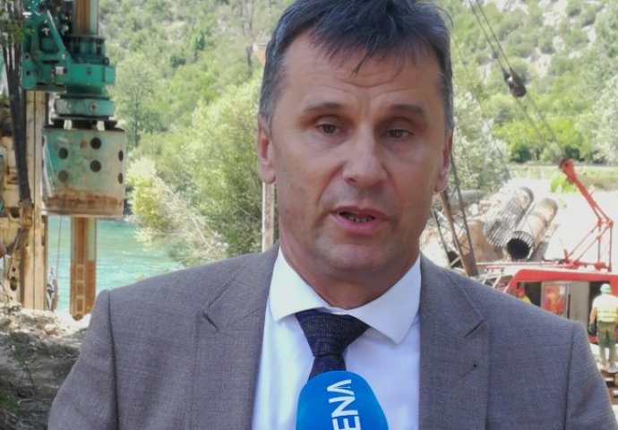 Novalić sazvao hitan sastanak zbog korona virusa