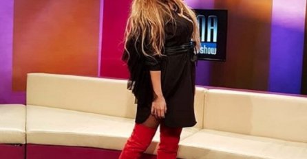 SRPSKA PJEVAČICA HOSPITALIZOVANA ZBOG UPALE PLUĆA, OGLASILA SE IZ BOLNICE: "Stanje je alarmantno, u bolnicama..."