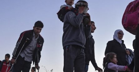 Sjeverna Makedonija zbog ulaska migranata proglasila krizno stanje na granicama sa Srbijom i Grčkom