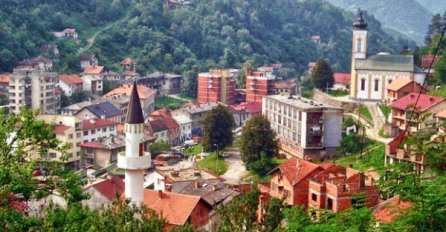 DA LI JE PRAVDA ZADOVOLJENA? Holandija DJELIMIČNO KRIVA za dešavanja u Srebrenici, a ovo su njihove obaveze prema porodicama!