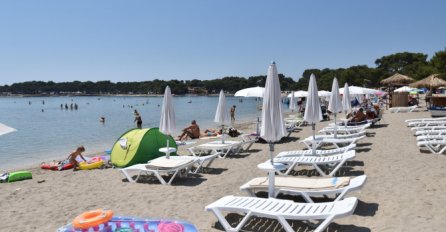 LJUDI KUPILI STVARI I BJEŽALI SA PLAŽA, EVO ŠTA SE DEŠAVA U HRVATSKOJ: Svi gosti je napuštaju?!