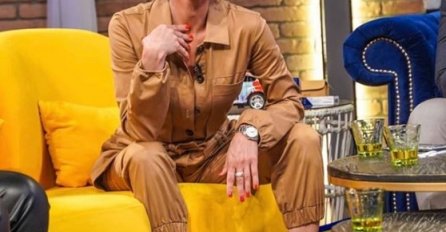  BORI SE SA KORONA VIRUSOM, NA INFUZIJI, U LOŠEM STANJU: Srpska pjevačica zabrinula sve, pogledajte kako izgleda