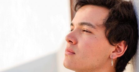 ŽALOSNA VIJEST, IZNENADA PREMINUO MLADI GLUMAC: Velika tragedija