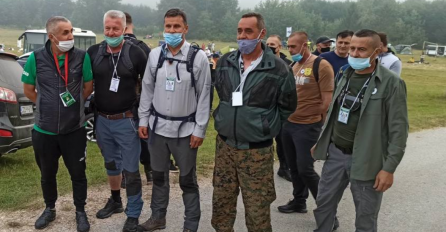 Premijer Novalić pridružio se Maršu mira: Obaveza mi je kao čovjeku proći bar dijelom rute