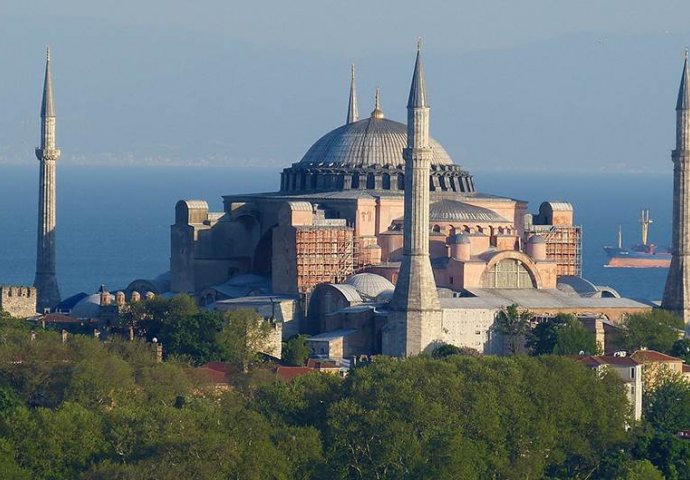 Turska će dopustiti turistima obilazak Aje Sofije, kršćanske ikone ostaju