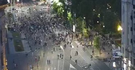 ŠESTI DAN PROTESTA U SRBIJI: Saobraćaj blokiran, stigle informacije sa lica mjesta