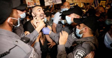 Hiljade Izraelaca protestuje ispred Netanyahuove rezidencije