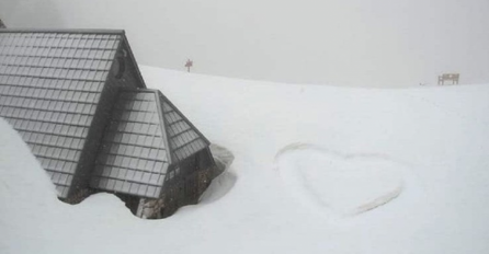 SNIJEG ZABIJELIO, PADA KAO USRED JANUARA: Pogledajte nevjerovatne prizore, DRAMATIČAN PAD TEMPERATURE