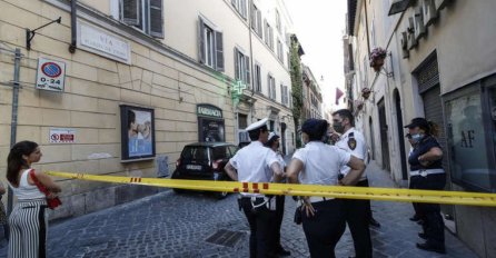 SVIJET JE U POTPUNOM ŠOKU: Više od 30 godina djevojčice i mlade žene bile žrtve sekte na čijem je čelu bio 77-godišnjak, zvale su ga "Doktor"...