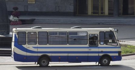 Oslobođeno troje talaca iz otetog autobusa u Ukrajini