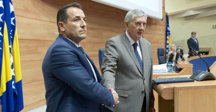 Cikotić položio svečanu zakletvu: Šta su prioriteti u radu novog ministra