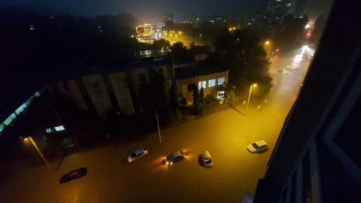 tuzla-nevrijeme-kisa-oluja-ulice-juli2020-facebook1