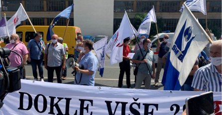 Počeo protest sindikalista u Sarajevu: Dokle više?