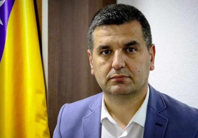 Alija Tabaković za Novi.ba: Grujičićeve poruke su ustvari njegovo pravo lice, ovo je dovoljan dokaz da mu CIK zabrani učešće na Izborima
