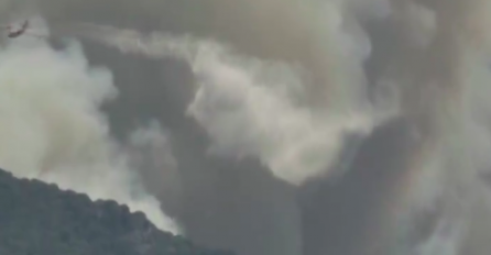 DRAMATIČNO STANJE, VATRA GUTA SVE PRED SOBOM - POŽAR NE JENJAVA: Besana noć pred vatrogascima!