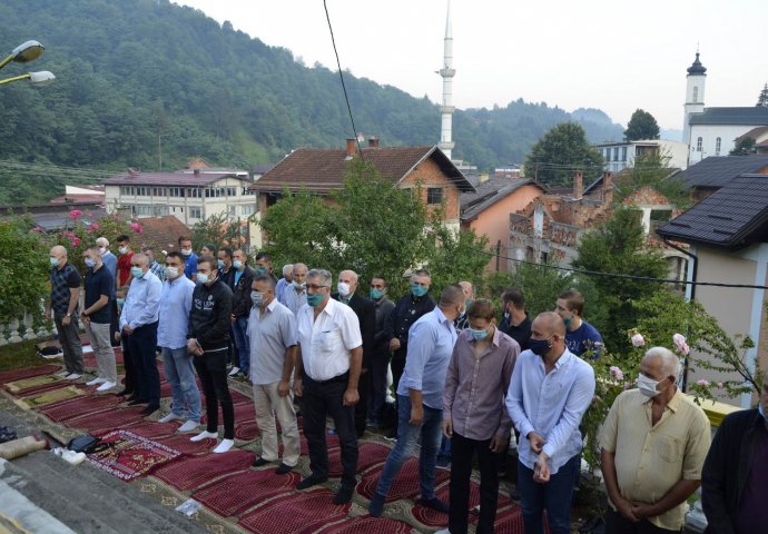 Dio Srebrenice u kojem su džamije jutros bez struje, Peštalić: Ružna provokacija