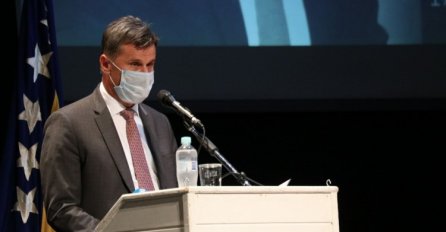 Novalić se oprostio od Bukvarevića na komemoraciji u Tuzli