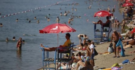 KUPALIŠTA PUNA, NEMA NI MASKE, NI DISTANCE! DR KON UPOZORAVA: Evo šta će se desiti, crno nam se piše!